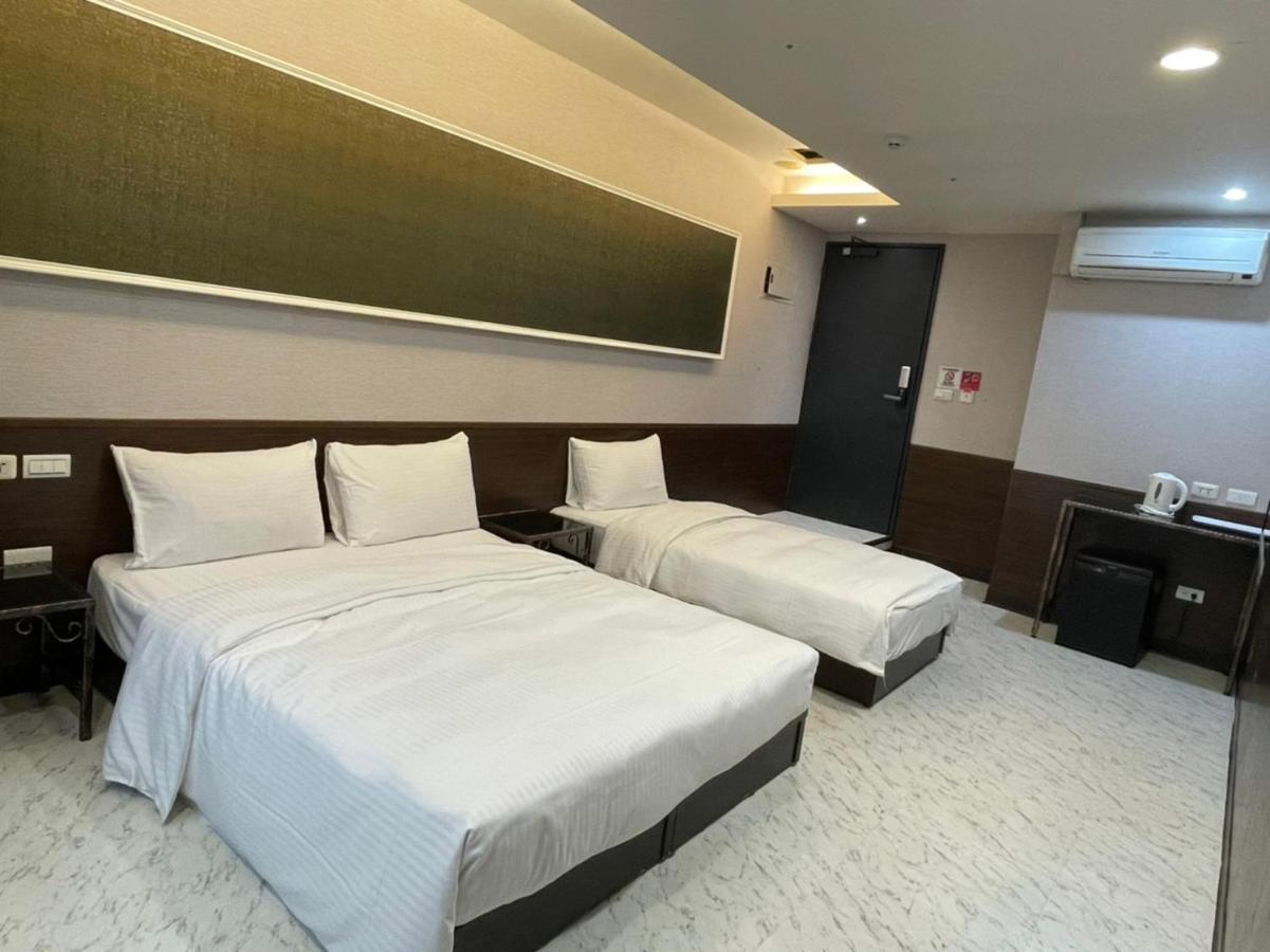 苓旅萬年-LIN INN Wan Nian Taipei Bagian luar foto