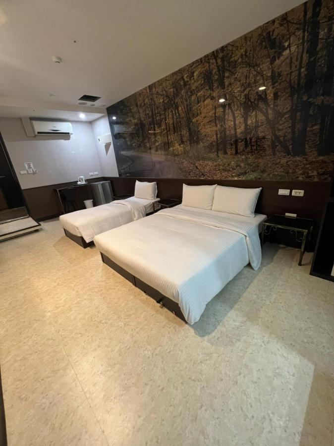 苓旅萬年-LIN INN Wan Nian Taipei Bagian luar foto