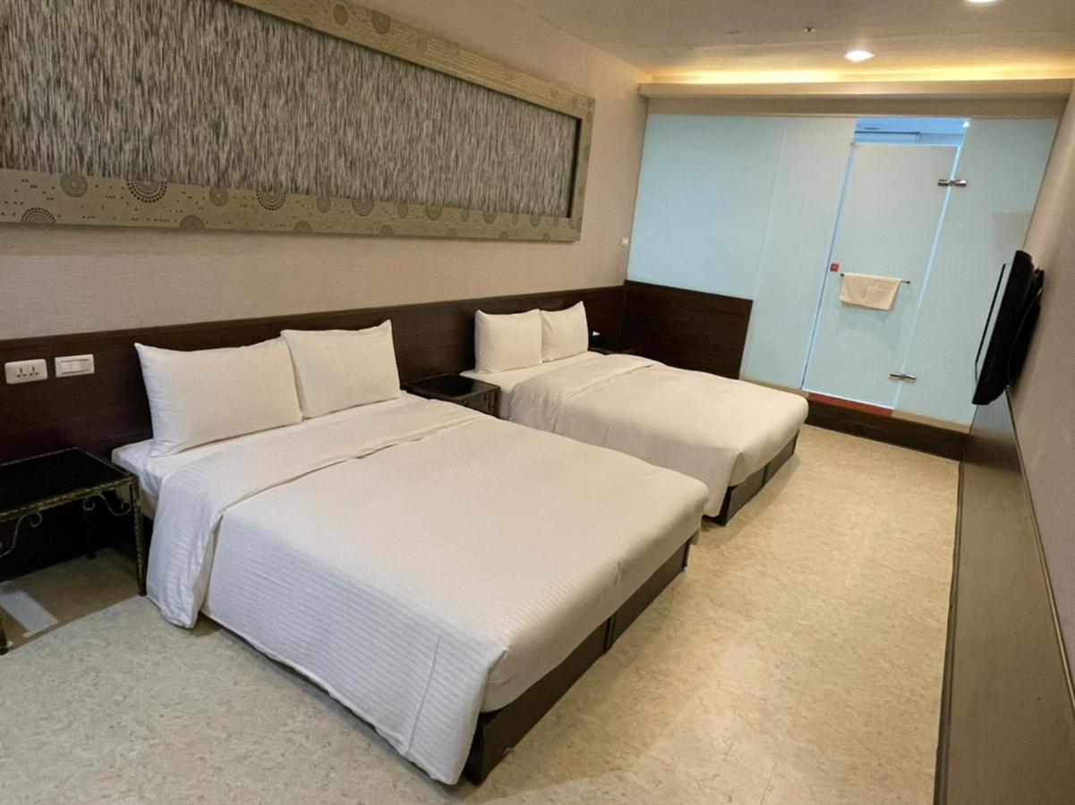 苓旅萬年-LIN INN Wan Nian Taipei Bagian luar foto