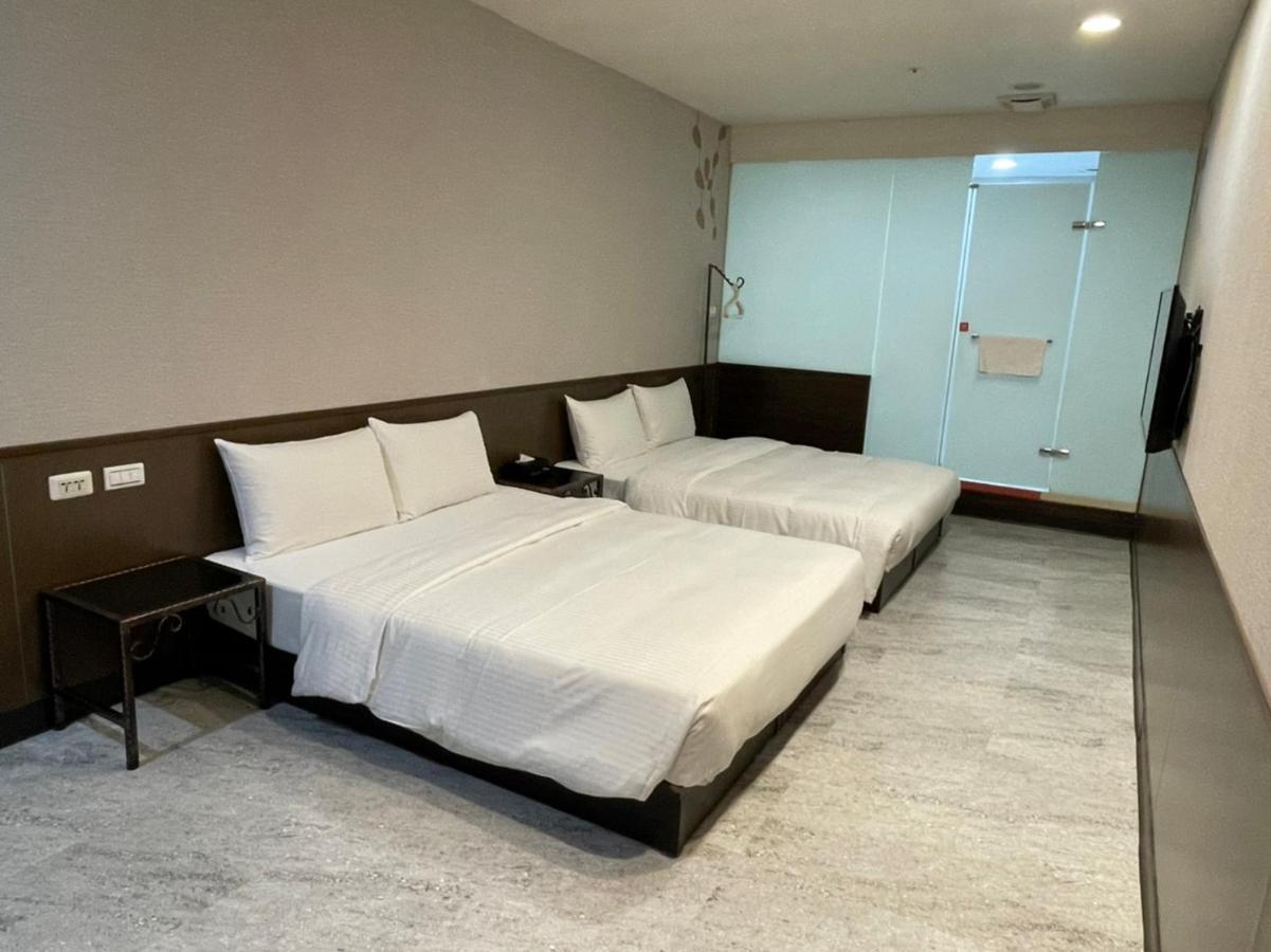 苓旅萬年-LIN INN Wan Nian Taipei Bagian luar foto
